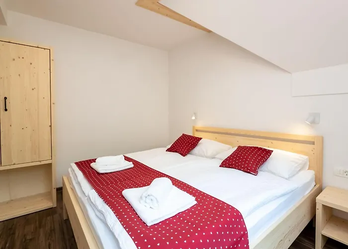 The Woodland Nook - One Bedroom